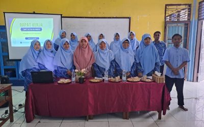 SMPIT AS-SALAM AMBON MENGGELAR RAPAT KERJA AWAL TAHUN PELAJARAN 2024-2025